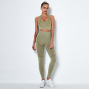 076 Seamless Mesh Design Sport Bra + Leggings
